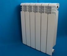 Радиатор биметаллический или алюминиевый